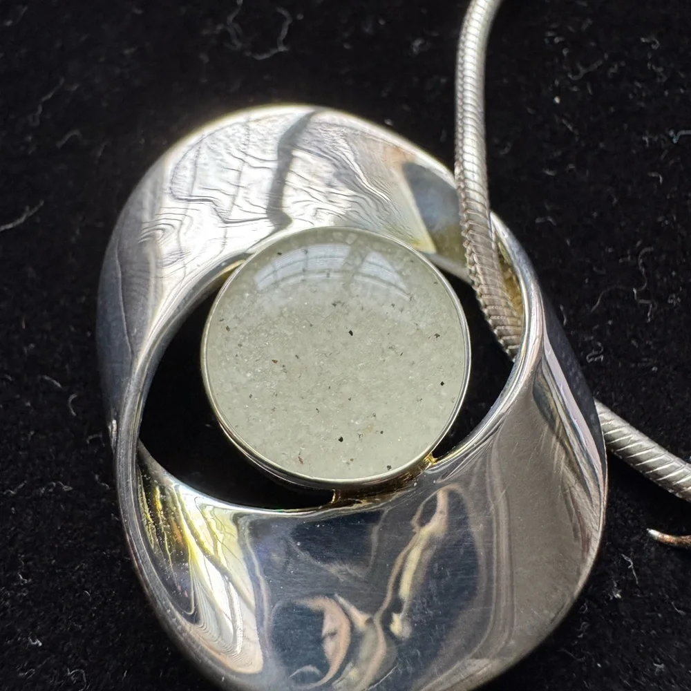 Dune Jewelry “Jet” Power Stone Necklace – Santa Rosa Beach Sand - Picture 4 of 8